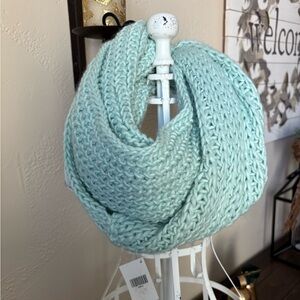 Cozy Mint Green Knit Scarf